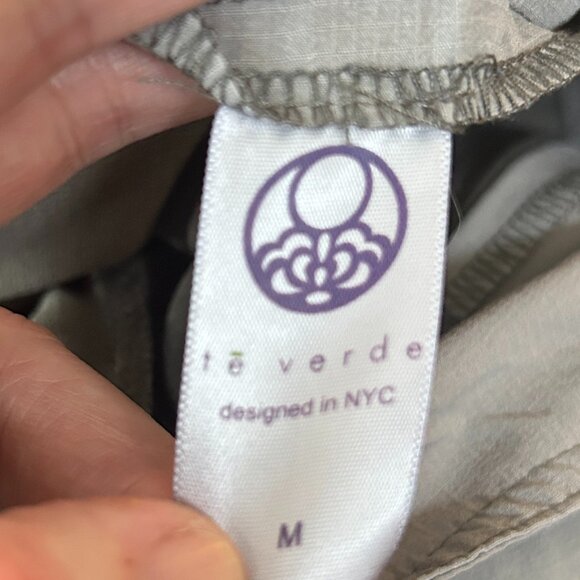 Te Verde Women’s Gray Skort Size M Athletic Stretch Golf Tennis Resort Wear - Picture 4 of 4